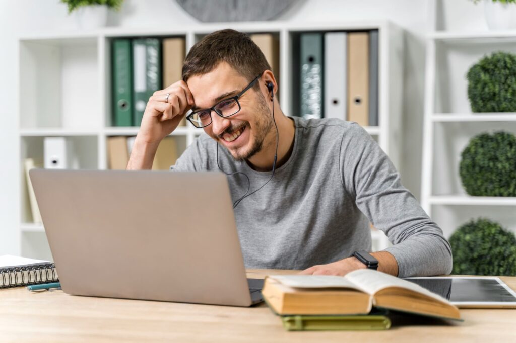 Cursos-online-sao-atalhos-poderosos-para-aprender-ingles-rapido-com-estrutura-e-resultados.-2-1.jpg